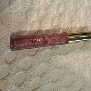 Estee Lauder Lip Gloss “Decadent Peach” B24 – Limited Edition – New
